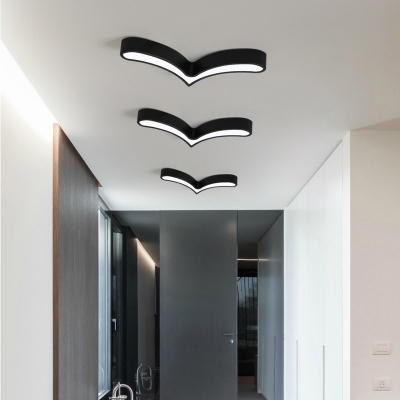 Geometric Flush Mount Light Contemporary Metal Black/White LED Ceiling Light Fixture in Warm/White Light