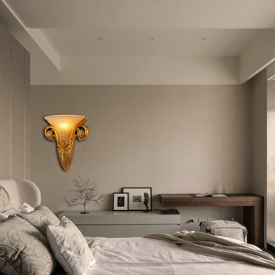 Vintage Style Bell Wall Sconce Lamp 1 Light Yellow Glass Wall Mount Light in Gold for Bedroom
