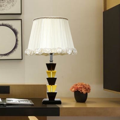 White Trapezoid Nightstand Light Traditionalism K9 Crystal Single Light Living Room Table Lamp