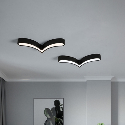 Geometric Flush Mount Light Contemporary Metal Black/White LED Ceiling Light Fixture in Warm/White Light