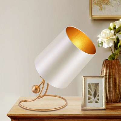 Gold Barrel Shaped Reading Book Light Modern Style 1 Light Metal Task Lamp for Bedside