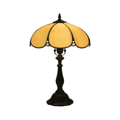 Stained Glass Scalloped Standing Lamp Tiffany 1 Head Beige Task Lighting for Bedroom