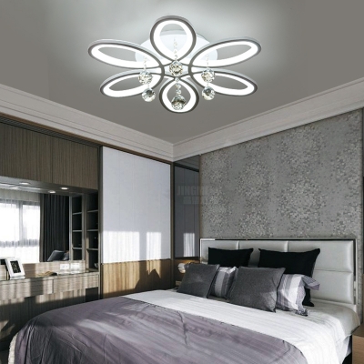 Floral Flush Light Contemporary Acrylic LED White Close to Ceiling Lighting with Crystal Teardrop