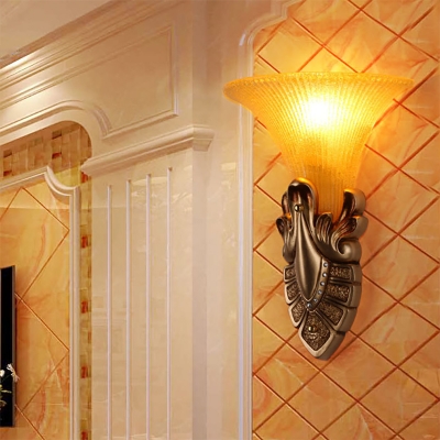 Gold/White Carved Wall Mount Lamp Colonial Style Resin 1 Light Wall Sconce with Bell Yellow Glass Shade