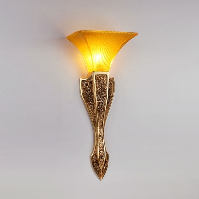 Bell Yellow Glass Wall Mounted Light Vintage Style 1 Light Foyer Wall Sconce in Gold, 9
