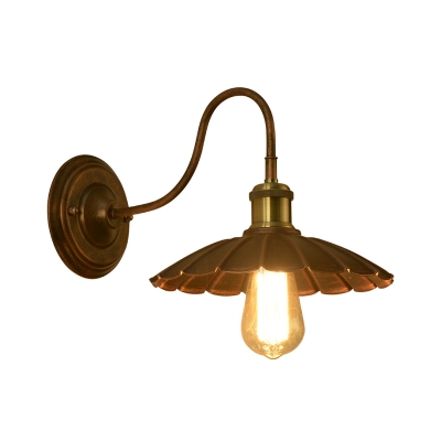 Farmhouse Scalloped Wall Mount Light Wrought Iron 1 Light Restaurant Wall Lamp with Gooseneck Arm in Weathered Copper
