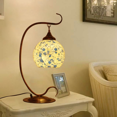 Blue Global Table Light Traditional Stained Glass 1 Head Bedroom Night Table Lamp with Curved Arm