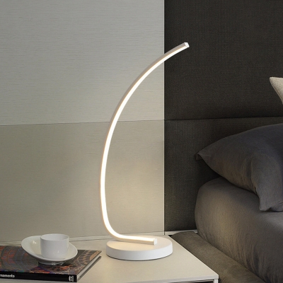 White Curvy Task Lighting Contemporary LED Acrylic Small Desk Lamp in White/Warm Light