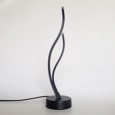 Curved Task Lighting Contemporary Metal LED Night Table Lamp in Black/White for Dining Room