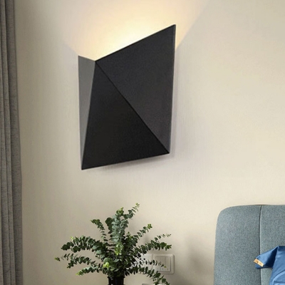 Geometric Wall Lighting Modernist Metal LED Black Sconce Light Fixture in White/Warm Light