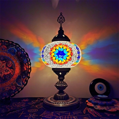 Traditional Oval Shade Table Lamp 1 Light White/Beige/Yellow Stained Glass Night Lighting for Bedroom