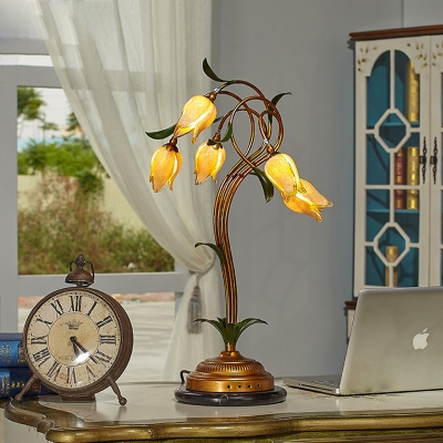 Brass Blossom LED Table Lamp Vintage Amber Glass 5 Lights Study Room Nightstand Light