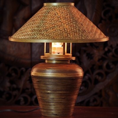 1 Head Living Room Desk Lamp Chinese Brown Task Light with Wide Flare Bamboo Shade