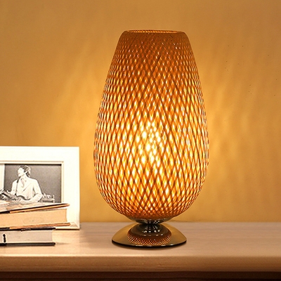 1 Head Living Room Task Lighting Asian Beige Small Desk Lamp with Cup Bamboo shade