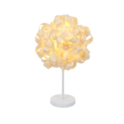 1 Head Living Room Desk Lamp Japanese Beige Task Light with Spherical Wood Shade
