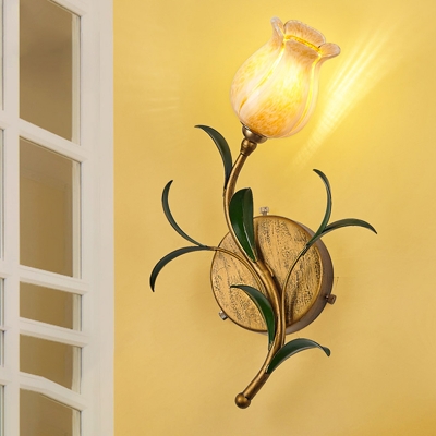 Traditionalism Floral Wall Mount Lamp 1 Head White/Yellow Glass Wall Sconce for Living Room