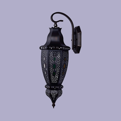 1 Light Wall Mounted Lighting Vintage Restaurant Sconce Lamp with Urn Shape Metal Shade in Black