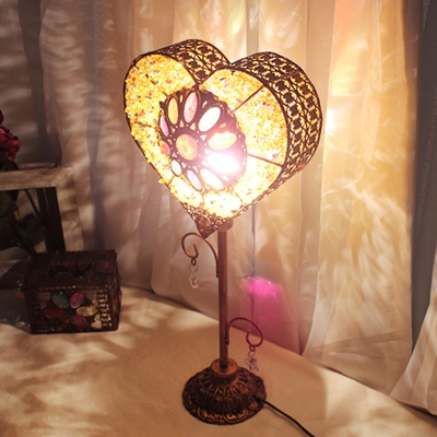 1 Head Heart Table Light Traditional Red/Yellow Metal Nightstand Lamp for Living Room