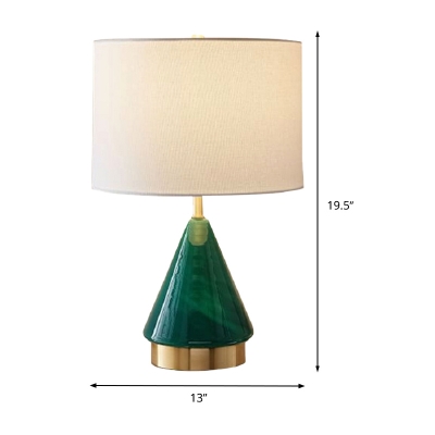 Straight Sided Shade Table Light Contemporary Fabric 1 Head Small Desk Lamp in Green
