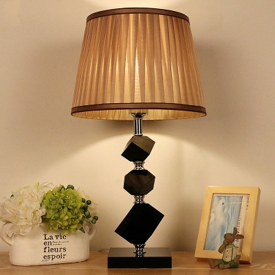 Geometrical Table Light Modernism Beveled Crystal 1 Head Small Desk Lamp in Beige