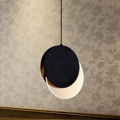 Metal Round Hanging Lamp Modern LED Ceiling Pendant Light in Black with New-Moon Design