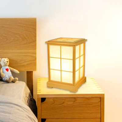 1 Head Bedroom Desk Light Japanese Beige Night Table Lamp with House Wood Shade