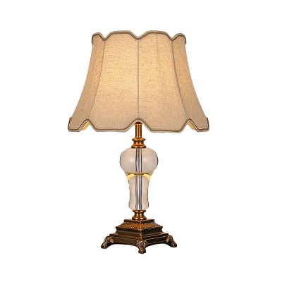 1 Head Dining Room Table Light Modern Beige Small Desk Lamp with Pagoda Fabric Shade