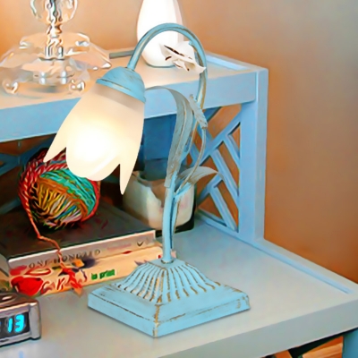 Metal Blue/Pink Night Table Lamp Floral 1 Bulb Countryside Nightstand Light for Study Room