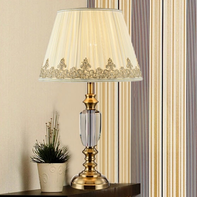 Fabric Pleated Table Light Modernism 1 Head Beige Small Desk Lamp with Metal Base