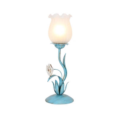 Pastoral Flower Nightstand Lamp 1 Light Metal Night Table Lighting in Blue/Pink for Study Room