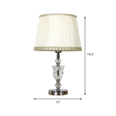 1 Head Bedroom Table Light Modern White Small Desk Lamp with Barrel Fabric Shade