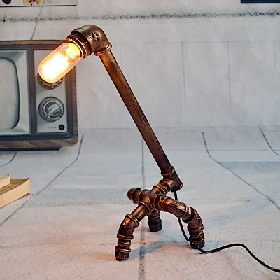 Rust 1-Light Small Desk Lamp Farmhouse Metallic Giraffe Night Table Light with Plug-In Cord
