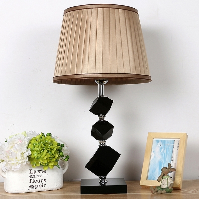 Geometrical Table Light Modernism Beveled Crystal 1 Head Small Desk Lamp in Beige