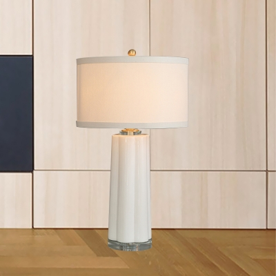 1-Head Living Room Table Lamp Simplistic White Ceramic Floral Base Designed Desk Light with Drum Fabric Shade