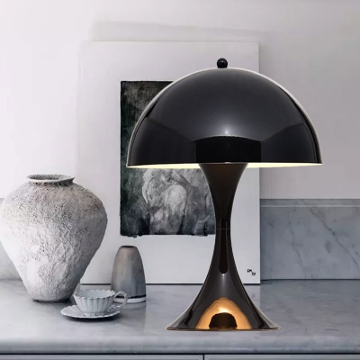 1-Head Living Room Reading Light Nordic Style Black/White Night Table Lighting with Mushroom Iron Shade