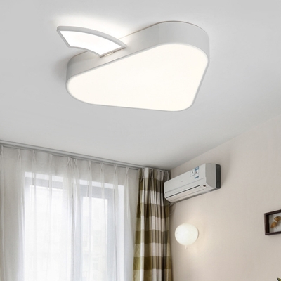 Minimalist Triangle Apple Flush Mount Iron Child Bedroom LED Flush Ceiling Light Fixture in White, 18