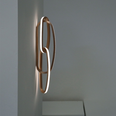 Gold Finish Chain Shaped Wall Light Sconce Minimalist LED Acrylic Wall Mount Lamp Fixture