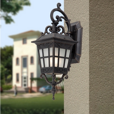 Metal Tower Shape Wall Mount Sconce Rustic 1-Bulb Outdoor Wall Lighting Fixture in Black with Cracked Glass Shade