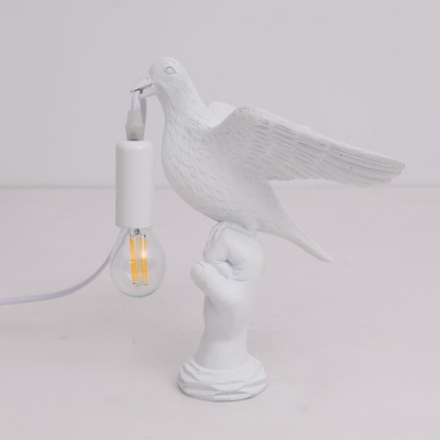 1 Bulb Resin Table Lamp Lodge Black/White Bird Pecking Bedroom Nightstand Light with Bare Bulb Design