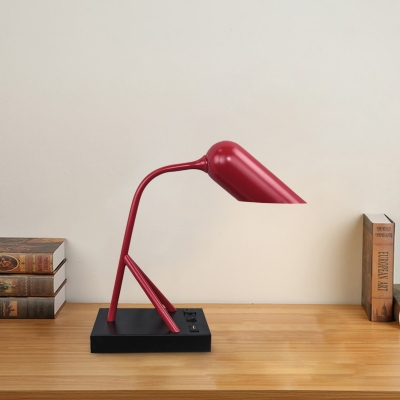 Bird-Like Metal Table Light Modern LED Red Finish Reading Lamp with Switch and Socket