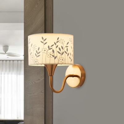 1 Bulb Drum Shade Wall Light Rural Brass Grid Fabric Sconce Lighting with Elk/Leaf Pattern