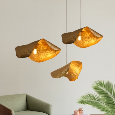 Minimalist Stylish Curled Leaf Pendant Metal 1-Light Dining Room Hanging Light in Brass