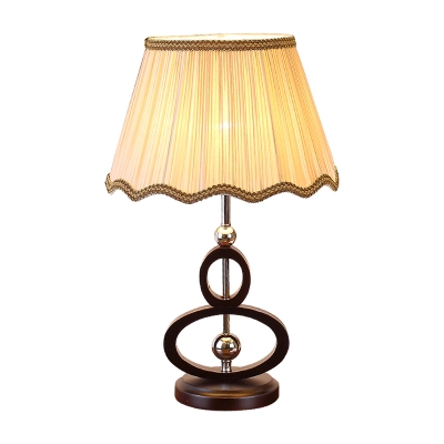 Scalloped Pleated Fabric Night Lamp Country 1-Light Bedside Table Light in Beige with Gourd Base