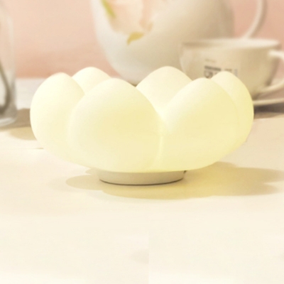 Fleshy Flower Shaped Night Lighting Cartoon Plastic LED White Night Table Lamp in White/Warm Light