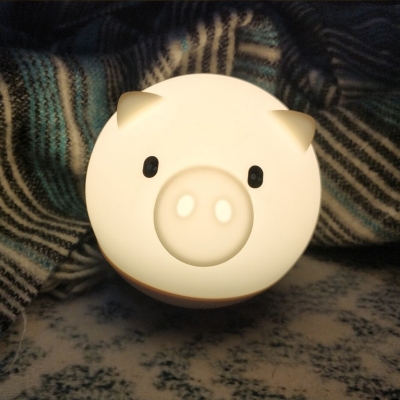 Plastic Cute Pig Shaped Night Lamp Cartoon LED White Nightstand Lamp in Multi Color/Warm Light