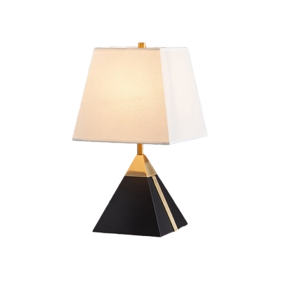 White/Flaxen Trapezoid Table Lighting Modernist 1 Head Fabric Night Lamp with Black Pyramid Base