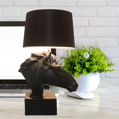 Resin Black Nightstand Light Steed Head 1 Head Countryside Table Lamp with Tapered Lampshade