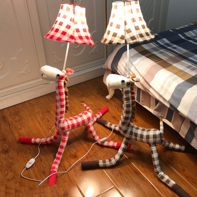 Red/Coffee Giraffe Floor Lamp Cartoon 1-Head Fabric Floor Standing Lighting for Children Bedroom