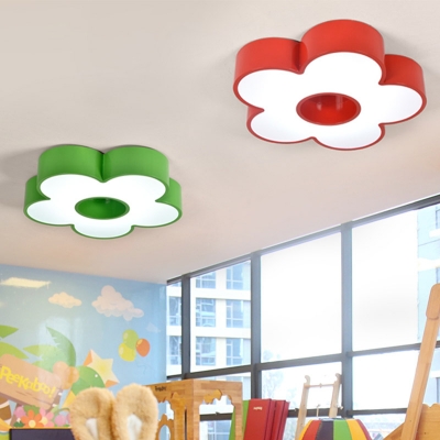 Acrylic Flower Flush Mount Lamp Kids LED Ceiling Light Fixture in Red/Yellow/Blue for Kindergarten