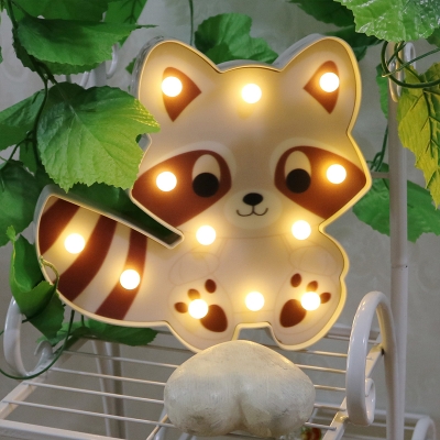 Cartoon LED Night Stand Light Brown Raccoon/Yellow Lion/Black Panda Battery-Powered Wall Lamp Kit with Plastic Shade